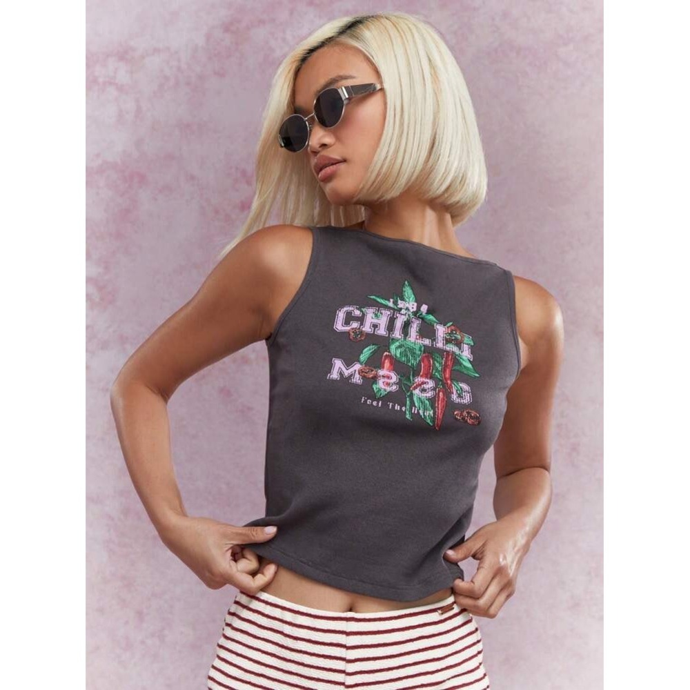 NWT Missguided Graphic Jersey Sleeveless Round Neck Tank Top Gray Chilli Size XS